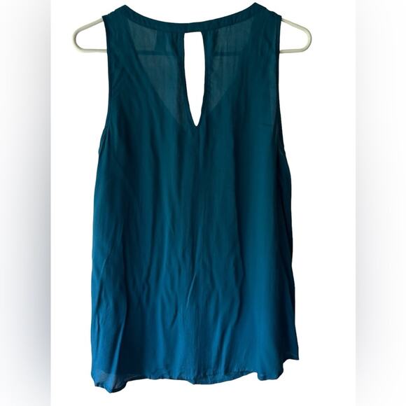 Old Navy Women’s Sleeveless V Front Blouse Sz L - Picture 6 of 8